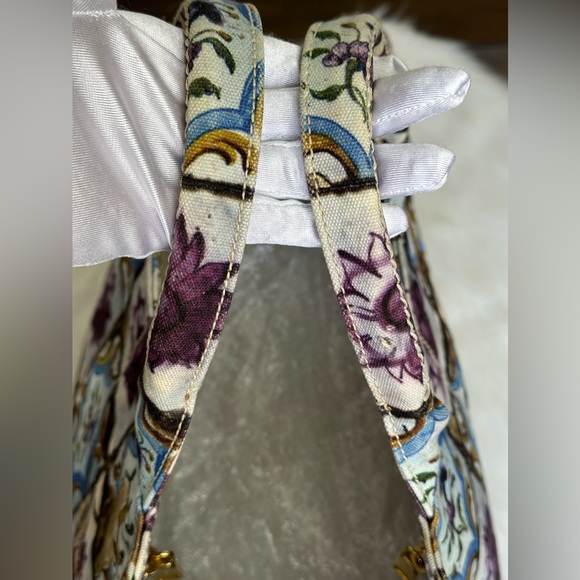 Canapa comes with dust bag - Picture 17 of 17